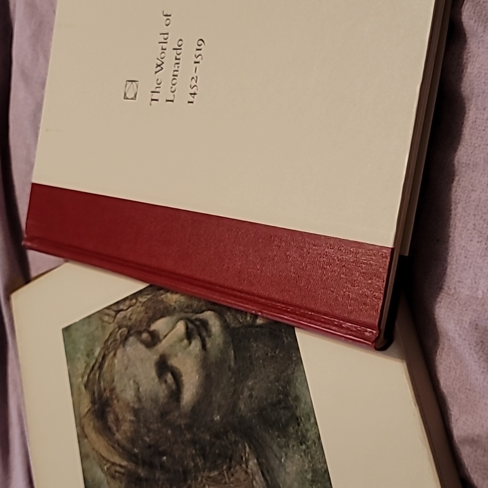 The World of Leonardo 1452 to 1519 Hardcover Art Book with slip cove…